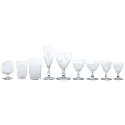 A FINE COLLECTION OF 1930’s RIIHIMAKI SAVOY VINE ETCHED GLASSES