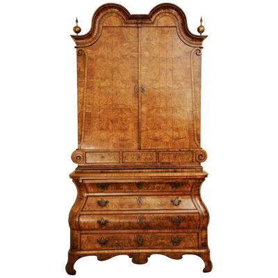 Early 18th Century Walnut Cabinet on Chest