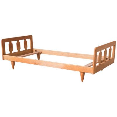 Guillerme et Chambron Mid-Century French Oak Day Bed