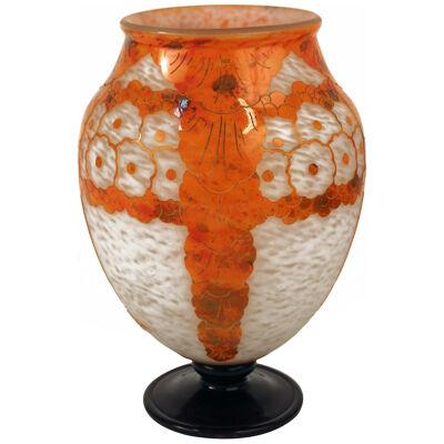 Art Deco Glycine Glass Vase by Le Verre Francais