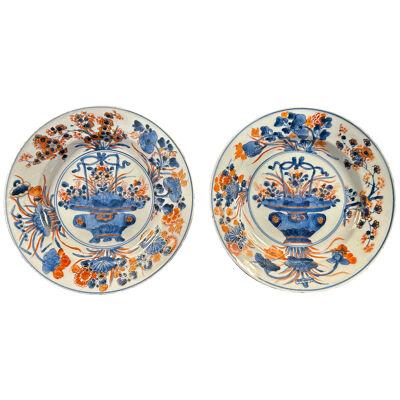 Pair of 18th Century Chinese Plates Imitating Imari
