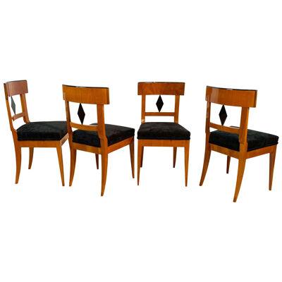 Set of 4 Biedermeier Chairs, Cherry Wood, South Germany circa 1820