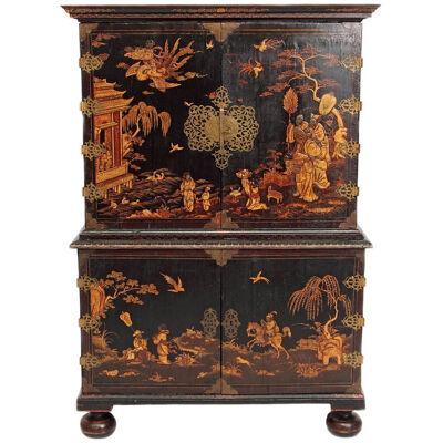 Queen Anne Lacquered Collector's Cabinet - Japanned