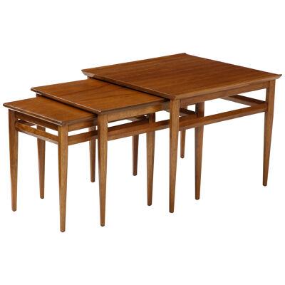 Mid Century Modern Nesting Tables. By Heritage.