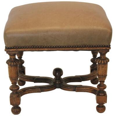 AF2-329: Early 20th Century Oak Louis XIV Style Stool