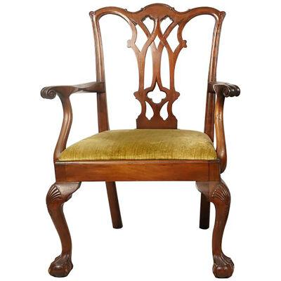 AF2-103: EARLY 20TH C CHIPPENDALE STYLE MAHOGANY ARMCHAIR