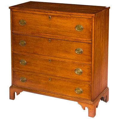 AF4-030: LATE 18TH C AMERICAN FEDERAL MAPLE CHEST OF DRAWERS