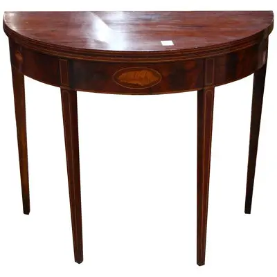 AF1-135: EARLY19THCENTURYAMERICANFEDERALSTYLEMARQUETRYDECORATEDDEMILUNECARDTABLE