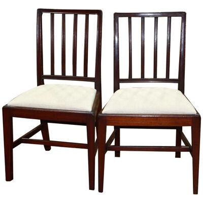 AF2-148: PAIR OF EARLY 19TH CENTURY AMERICAN FEDERAL MAHOGANY SIDE CHAIRS