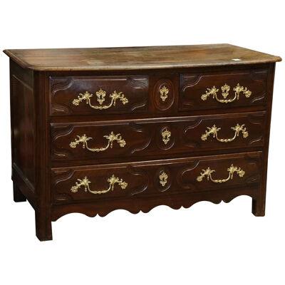 AF4-115: EARLY 18TH CENTURY FRENCH REGENCE WALNUT COMMODE