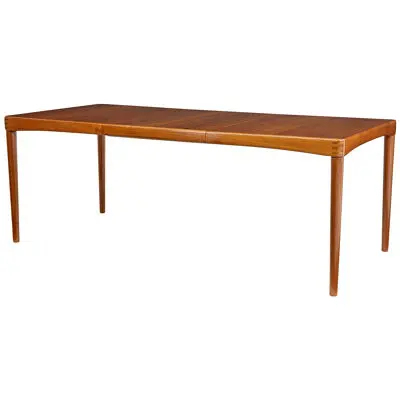 MID CENTURY DANISH TEAK DINING TABLE BY H.W.KLEIN FOR BRAMIN