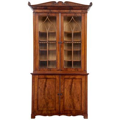 FINE QUALITY EARLY 19TH CENTURY FLAME MAHOGANY BOOKCASE
