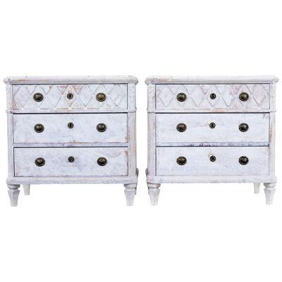 SWEDISH PAIR OF WHITE 19TH CENTURY PAINTED CHEST OF DRAWERS