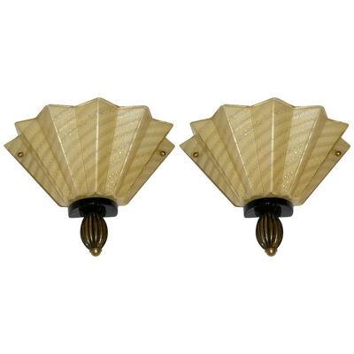 1950s Aureliano Toso Pair of Gold Fan-Shaped Murano Glass Sconces