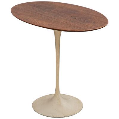 Eero Saarinen Oval Tulip Side Table