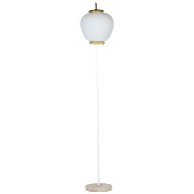 Floor lamp in opaline, lacquered metal and golden brass. 1950s.