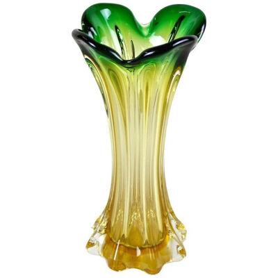 Murano Glass Vase Mid Century Green/ Yellow, Italy, circa 1960/70