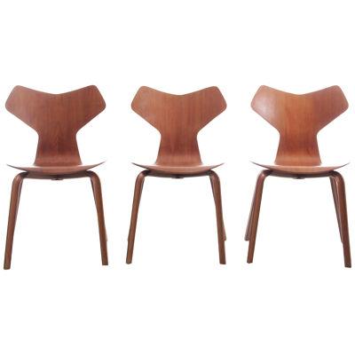Set of 3 chairs "grand prix" of Arne Jacobsen in teak