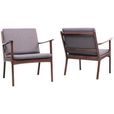 Mid-Century Modern Danish pair of lounge chairs in mahogany model PJ 112  