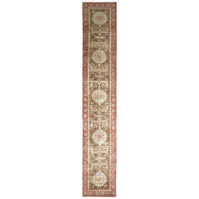Rug & Kilim’s Transitional Style Rug in Beige-Brown and Red Medallion Pattern
