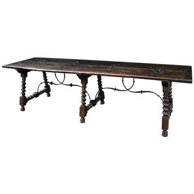 Early 19th Century Very Large Spanish Walnut Table