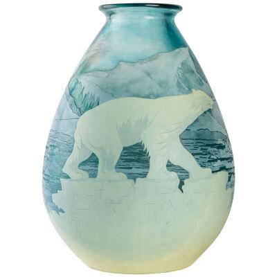 1925 Emile Gallé Vase Ours Polaires Cameo Overlaid Glass - Polar Bears