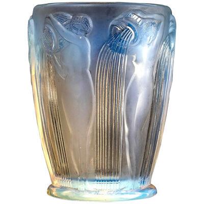 1926 René Lalique - Vase Danaides Opalescent Glass
