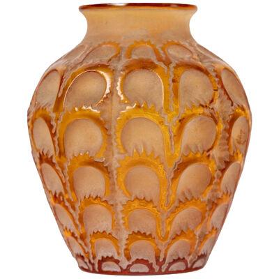 1931 René Lalique - Vase Laiterons Amber Yellow Glass With Beige Patina