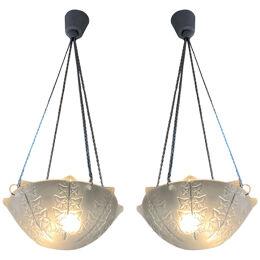 1927 René Lalique - Pair Of Suspensions Ceiling Lights Chandeliers Lierre Glass
