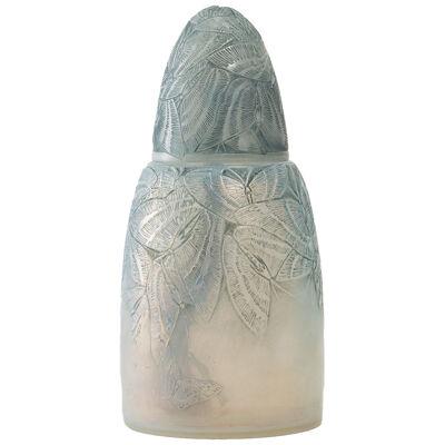 1920 René Lalique - Perfume Burner Papillons Opalescent Glass With Blue Patina