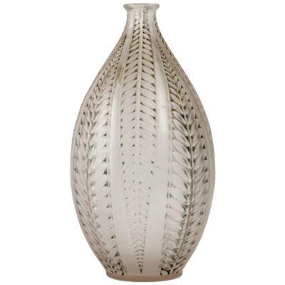 1921 René Lalique - Vase Acacia Frosted Glass Green Patina