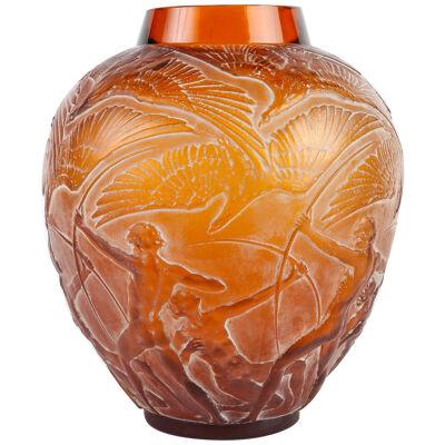 1921 René Lalique - Vase Archers Amber Orange Glass With White Patina