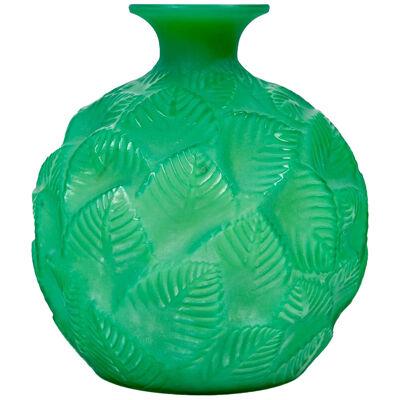 1926 René Lalique - Vase Ormeaux Cased Jade Green Glass