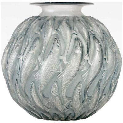 1927 René Lalique - Vase Marisa Frosted Glass With Blue Patina