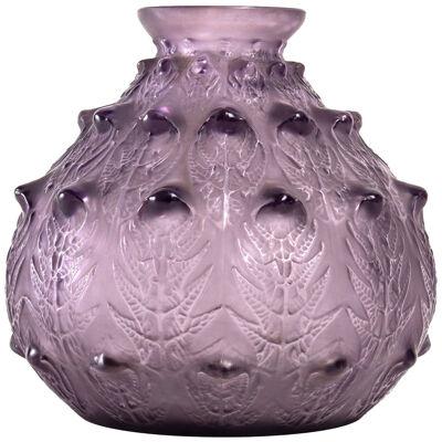 1912 René Lalique - Vase Fougeres Amethyst Plum Glass