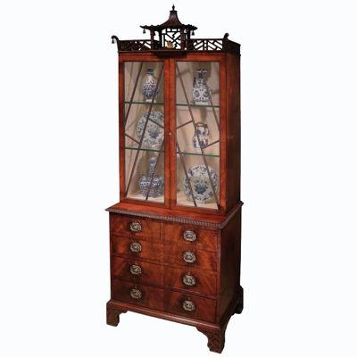 Chippendale design mahogany small Display Bookcase