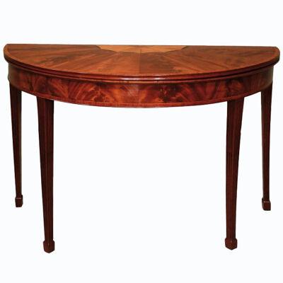 Late 18th Century Mahogany Card Table with SegmentedTop
