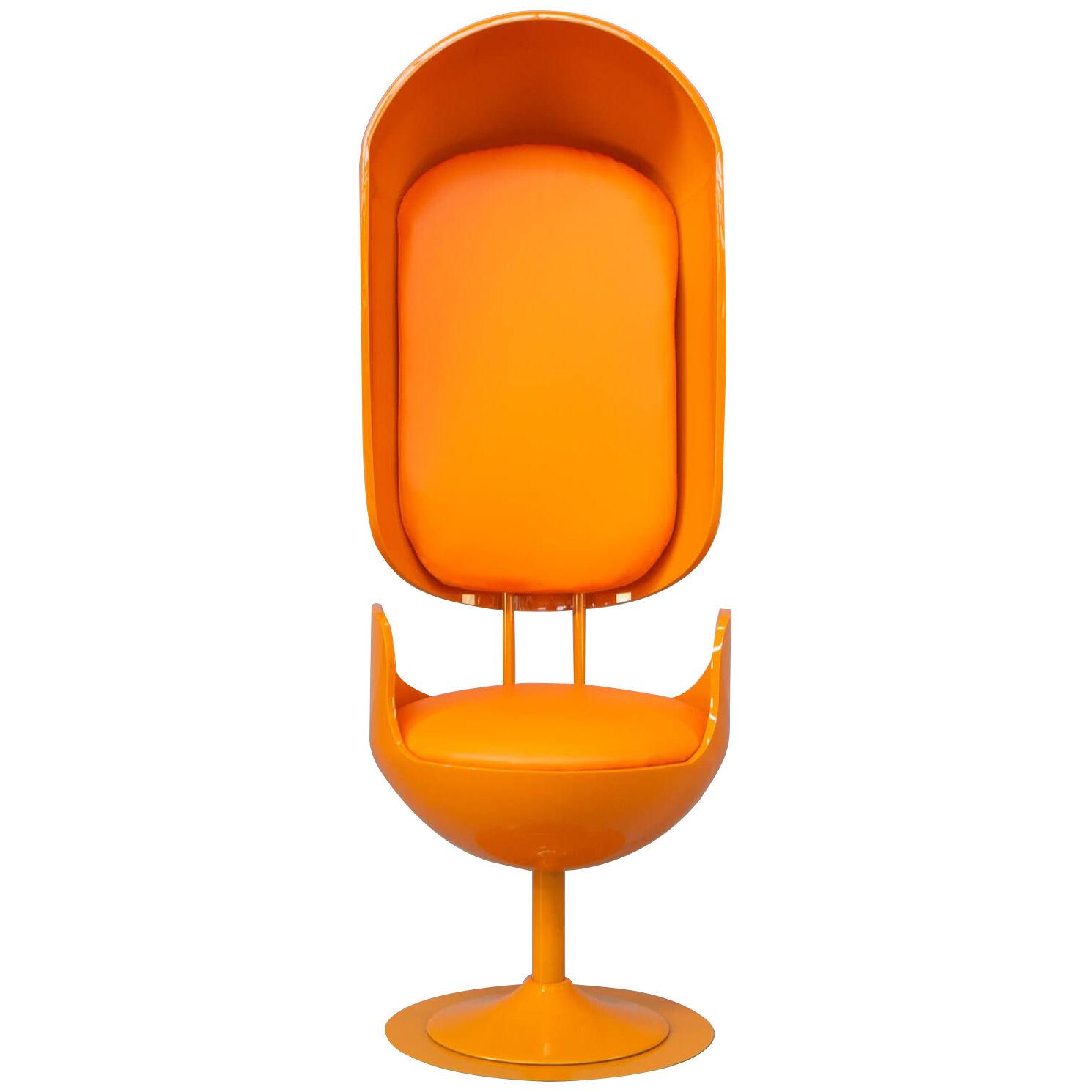 Merel Bekking ‘scientifically’ orange swivel chair