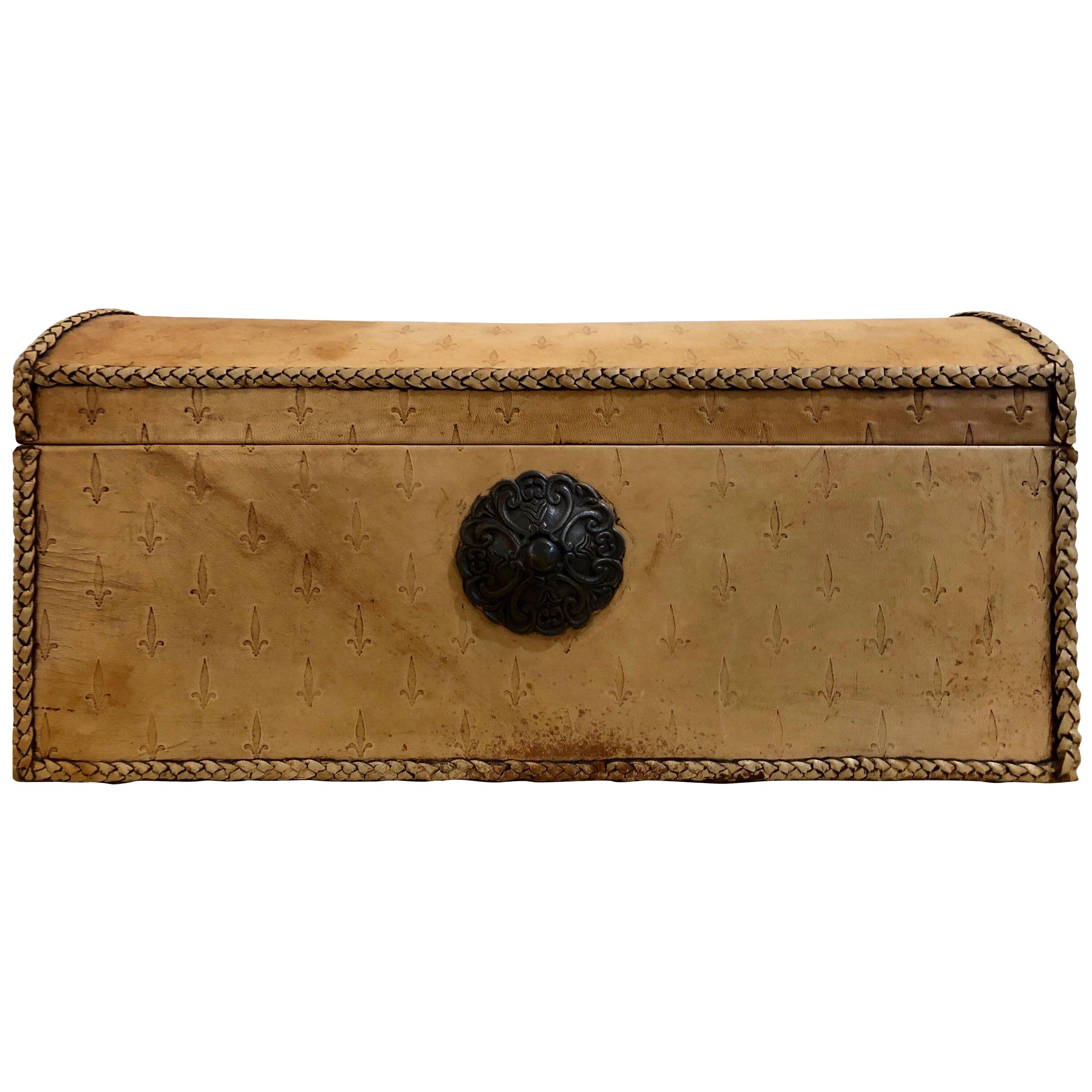 Decorative Leather Jewelry Box with a Key