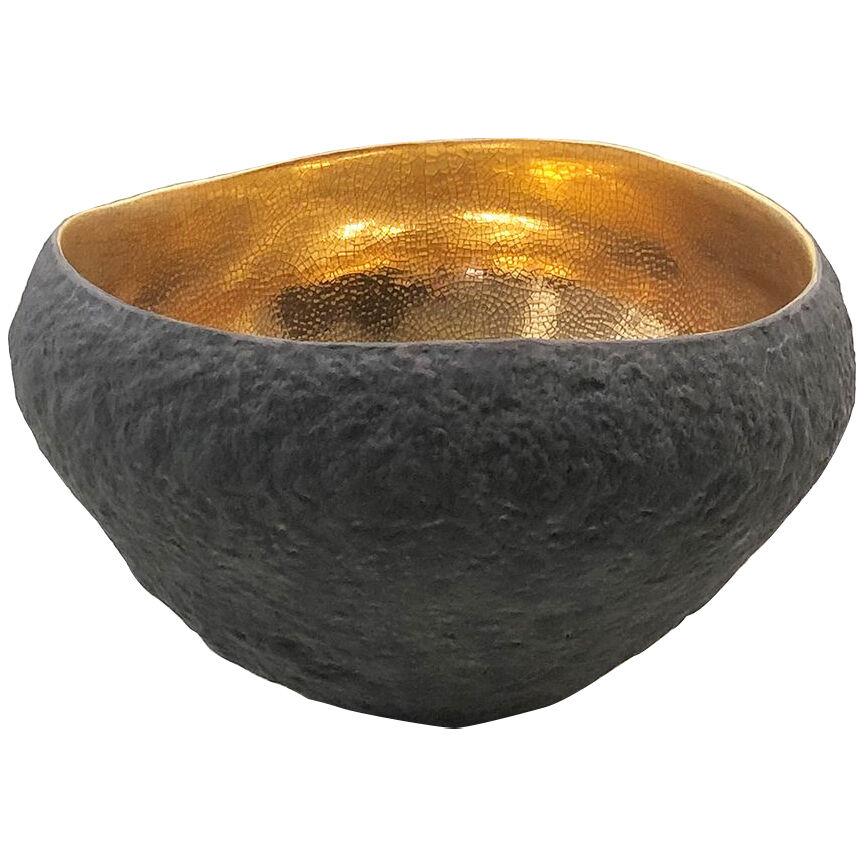 Ceramic bowl with Gold