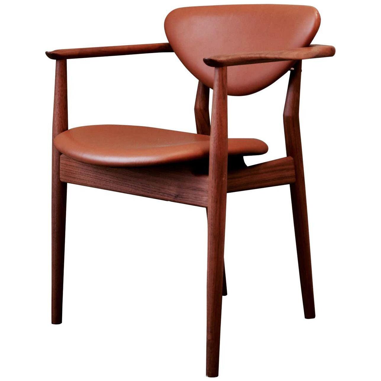 Finn Juhl 109 Chair, Wood and Elegance Walnut Leather