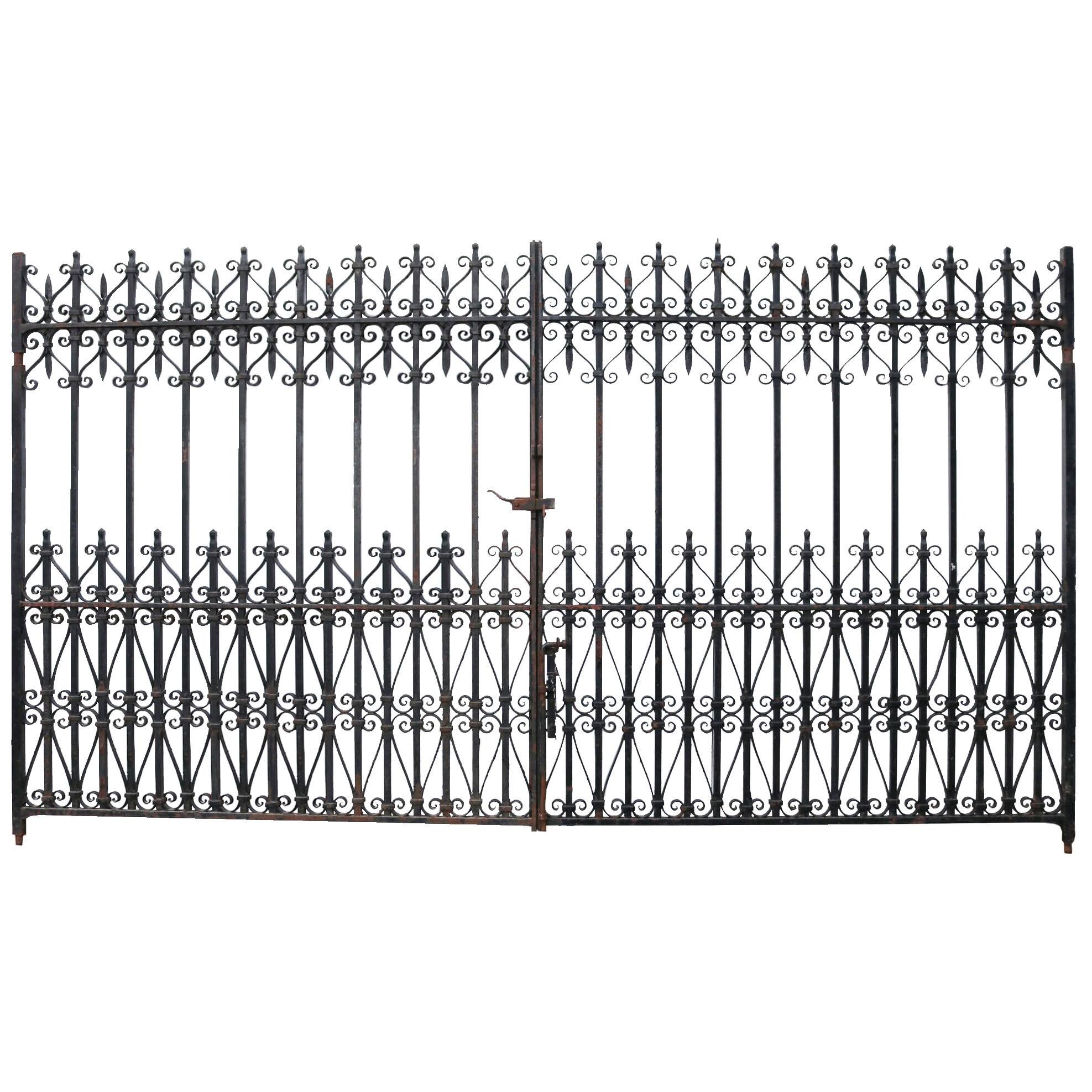 Set of Wrought Iron Driveway Gates 318 cm (10’4″)