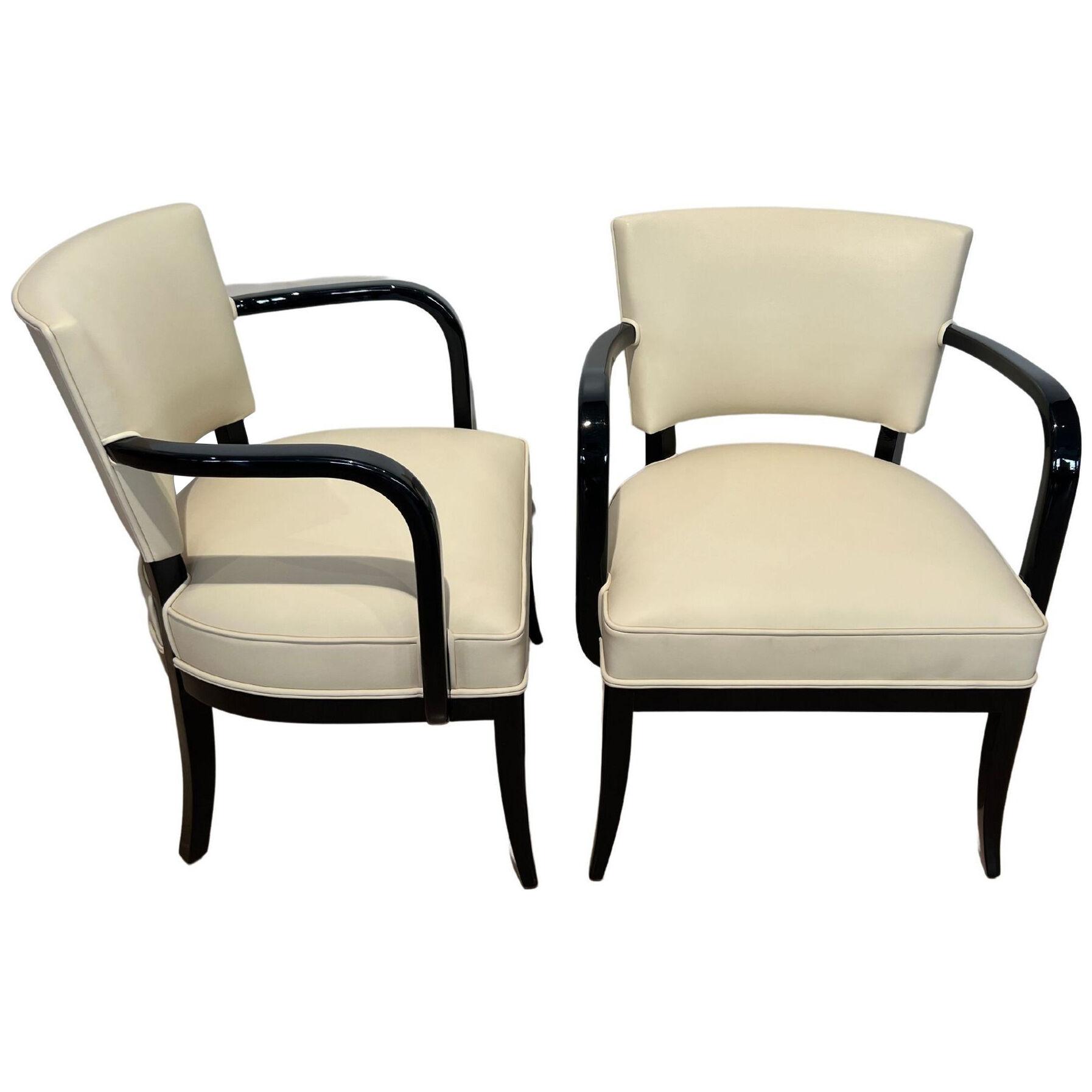 Pair of large Art Deco Armchairs, Black Lacquer, Creme Leather, France, 1930s