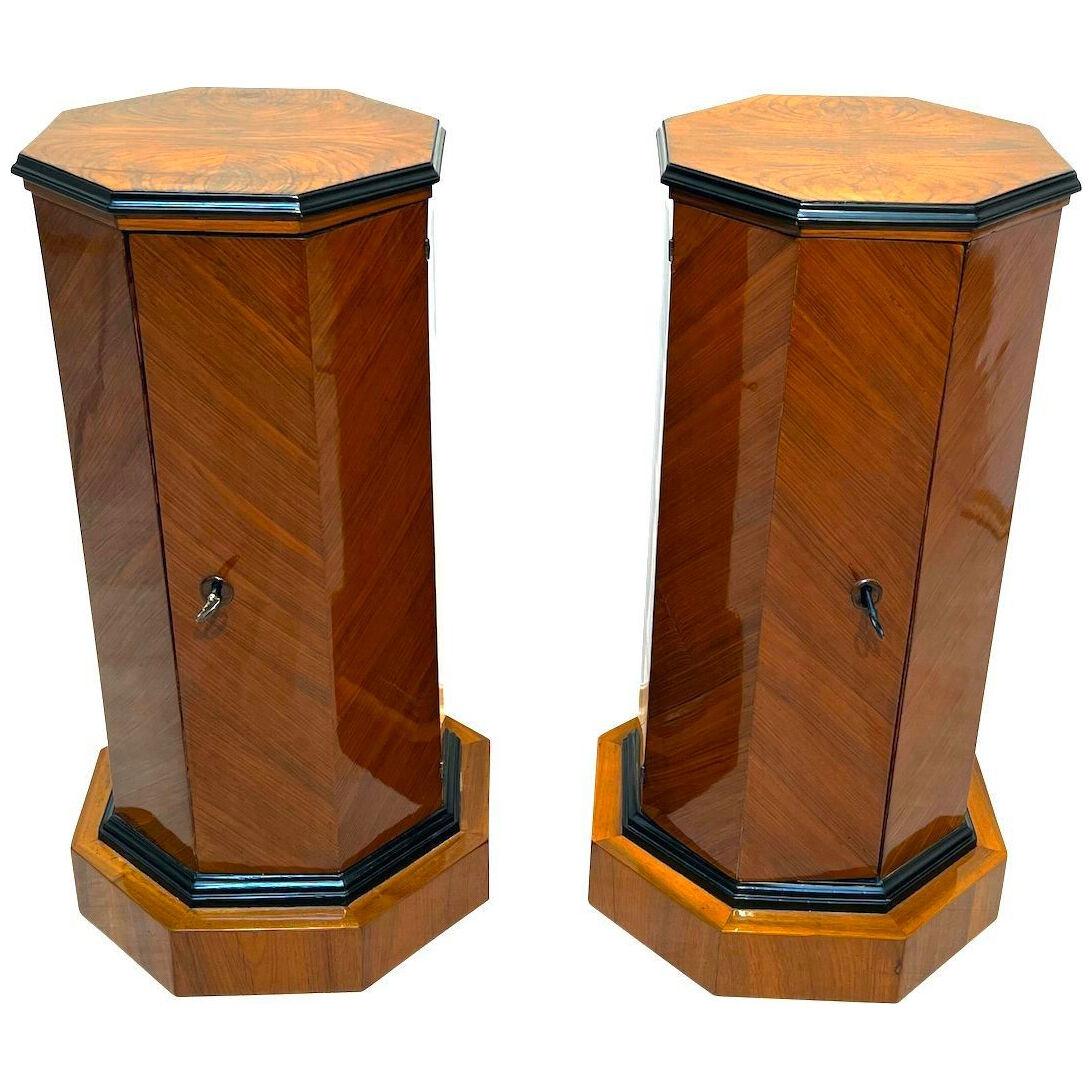 Pair of Neoclassical Drum Cabinets, Walnut Veneer, Italy circa 1830