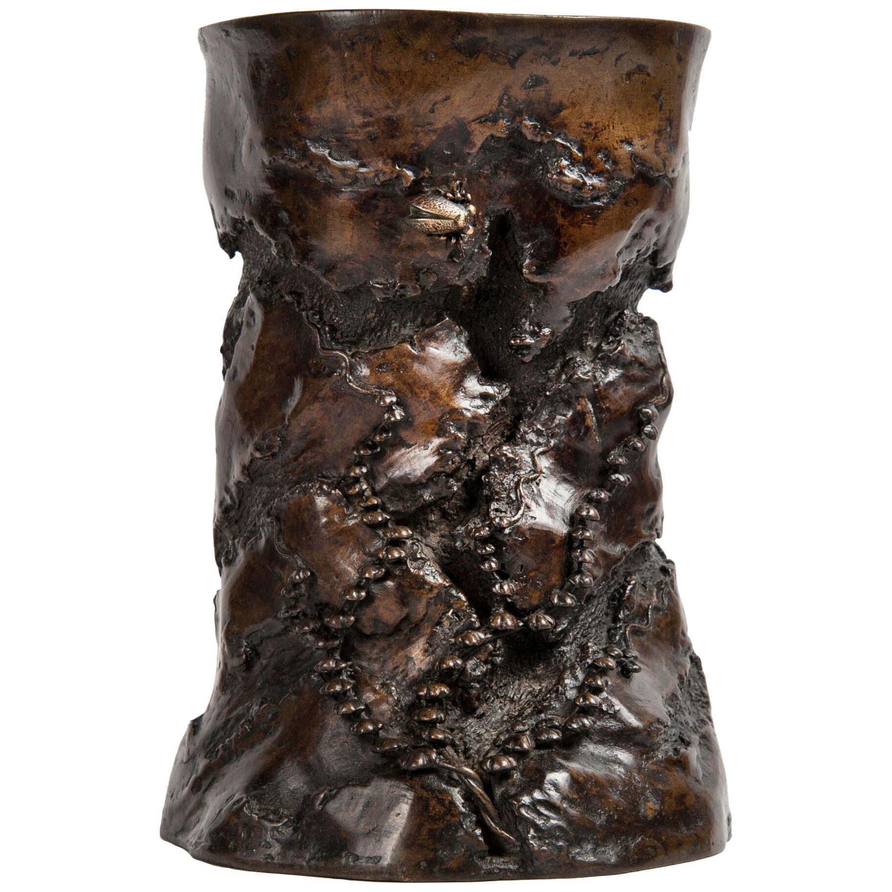 Japanese trunk bronze vase