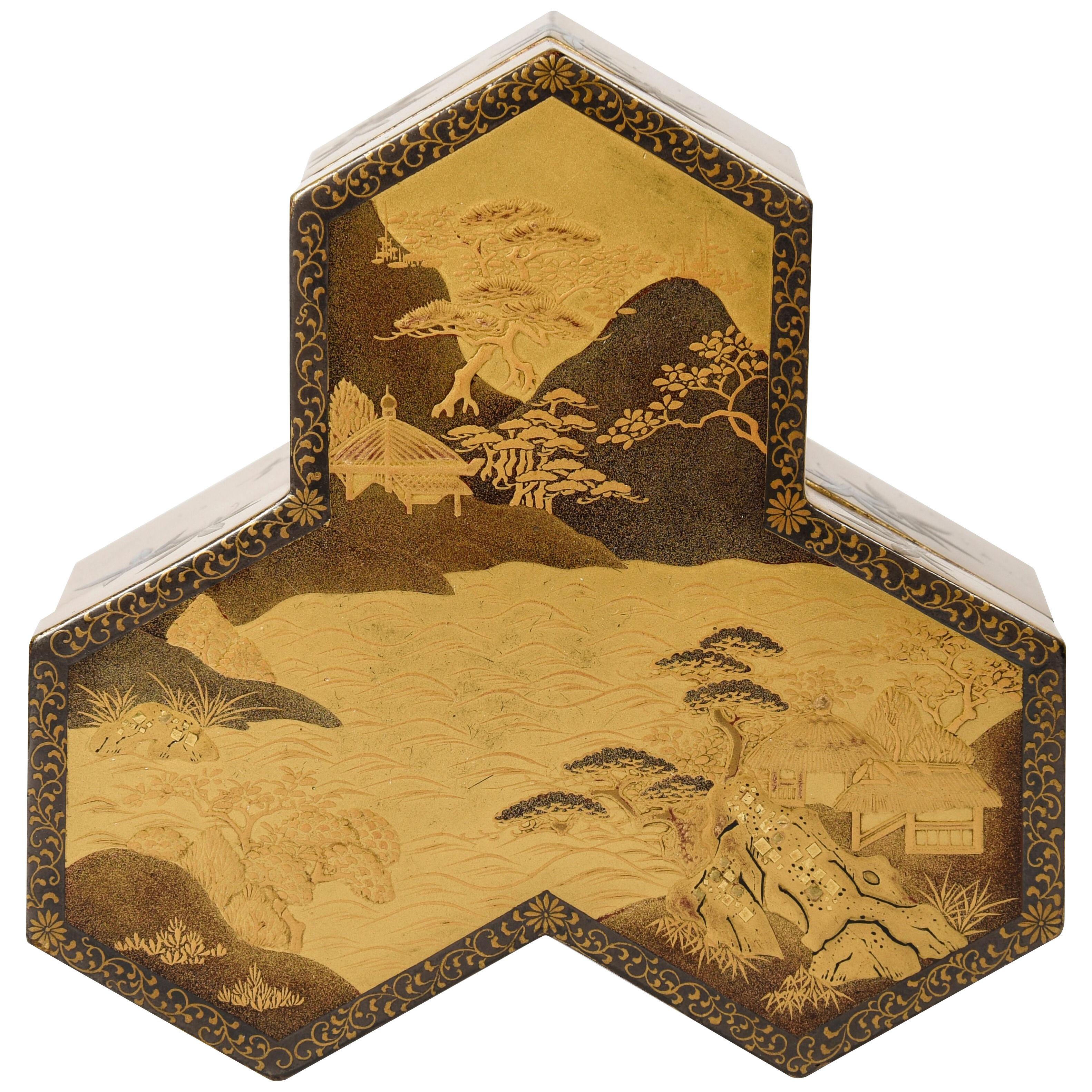 Japanese gold laquer kobako (box), Edo