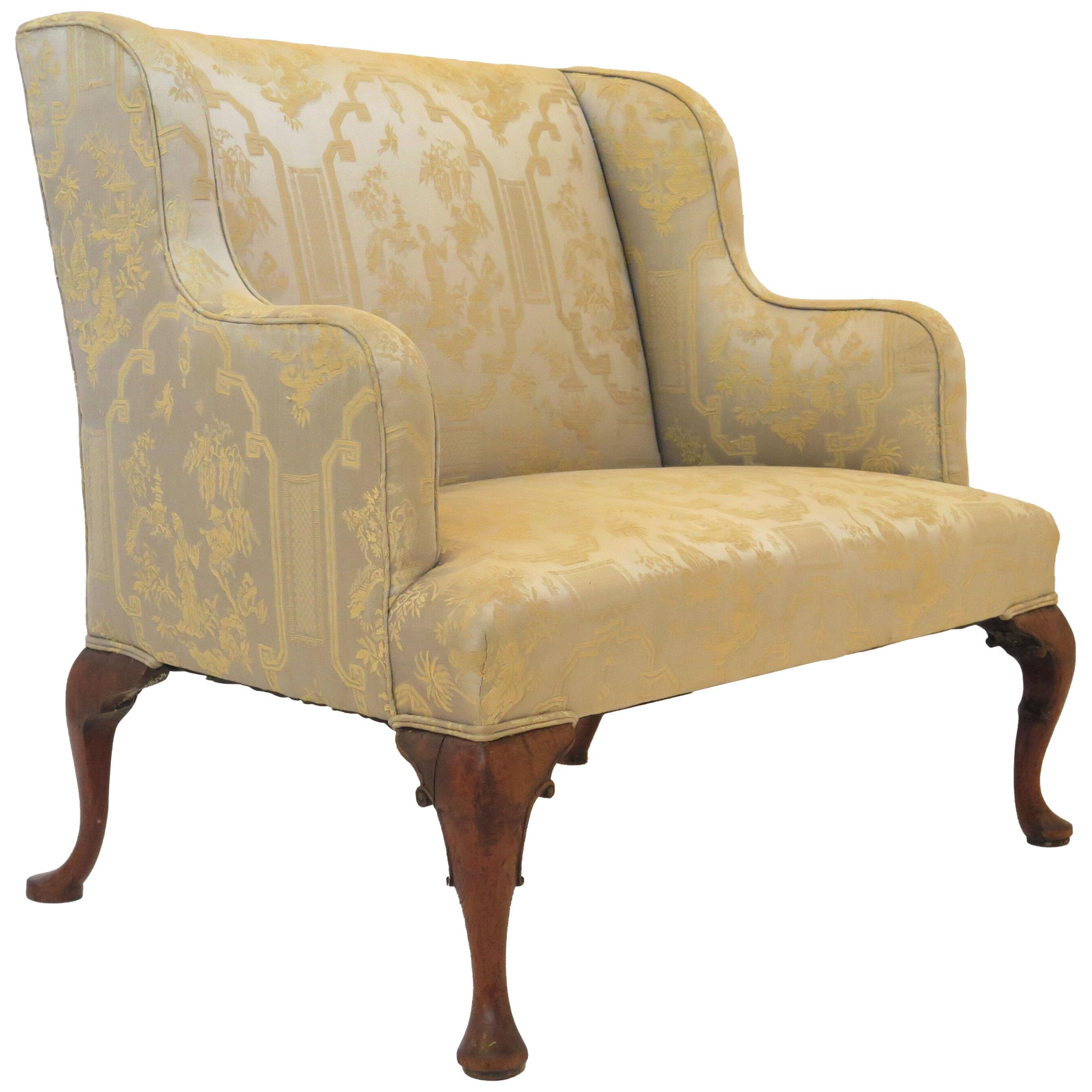 A George II Settee with Beautifully Shaped Mahogany Legs, Front and Back