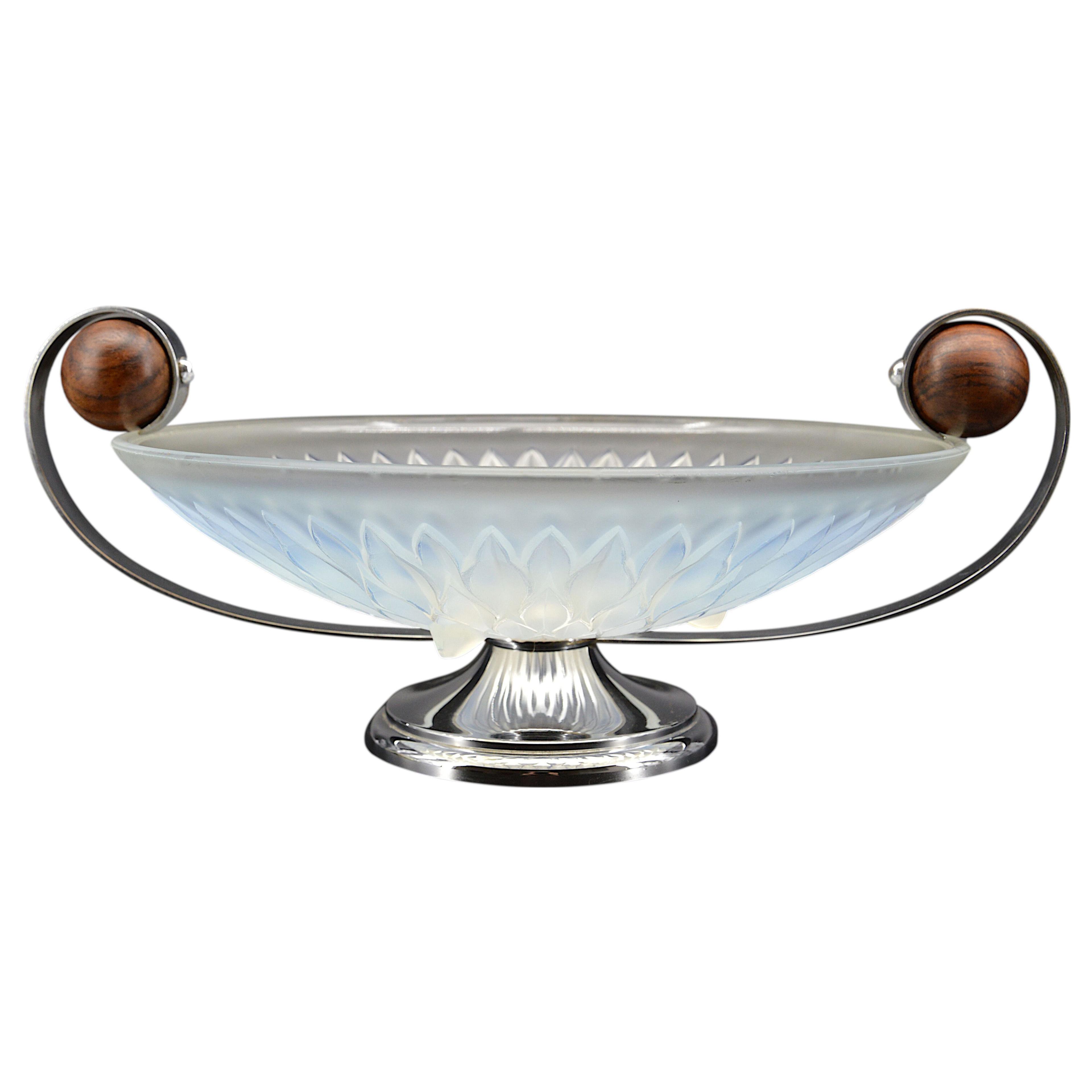 Choisy-le-Roi French Art Deco Opalescent Glass Center Bowl 1930