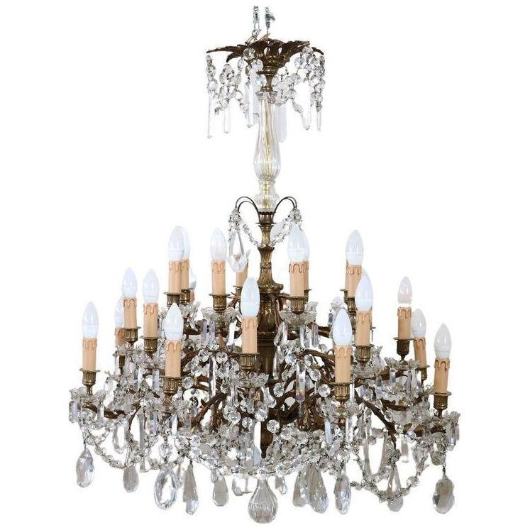 Early 20th Century Italian Gilded Bronze and Crystal Large Chandelier, 24 Bulbs