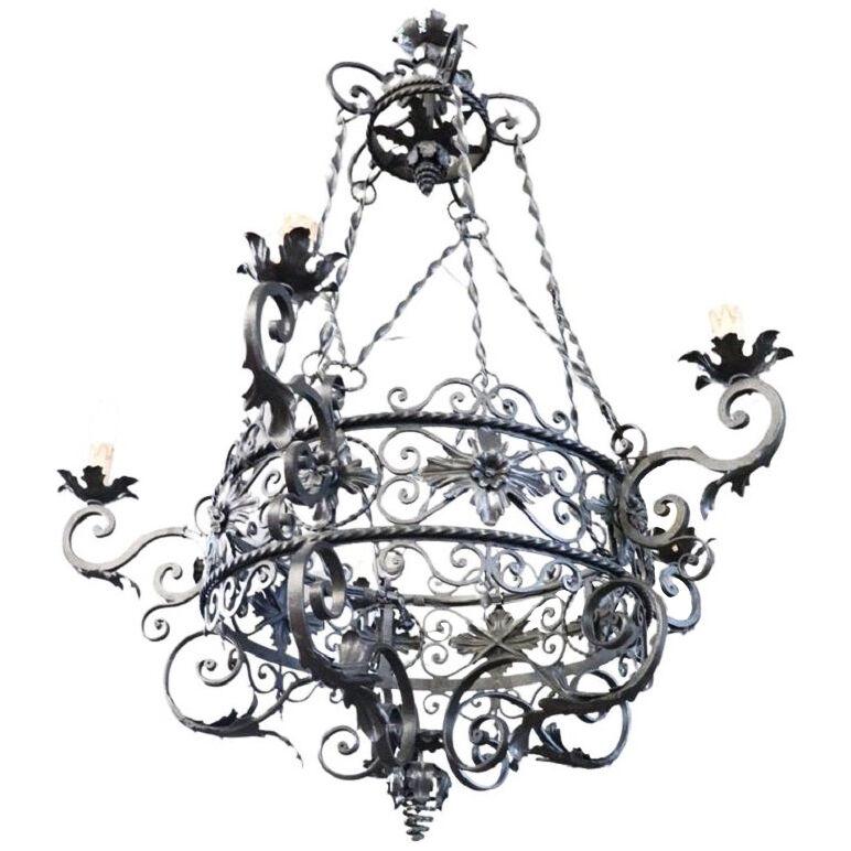 Early 20th Century Renaissance Style Large Iron Chandelier